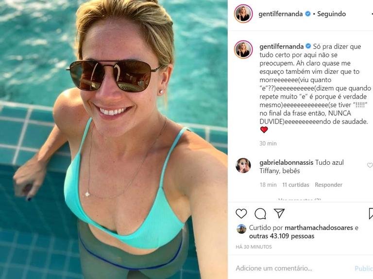 Fernanda Gentil surge de biquíni durante férias da Globo