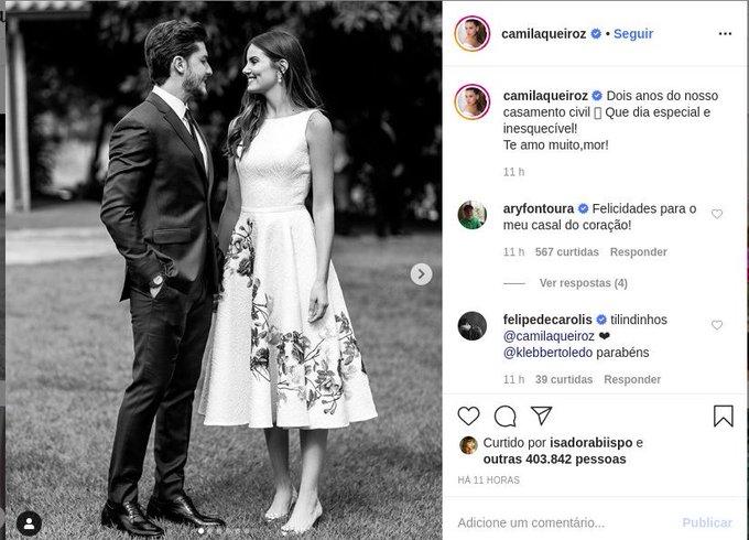 Camila Queiroz comemora dois anos com Klebber Toledo