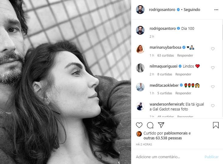 Rodrigo Santoro surge em rara aparição com a esposa e empolga fãs