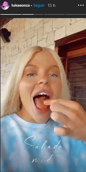 Eita! Luísa Sonza surge comendo grilos em viagem para o México