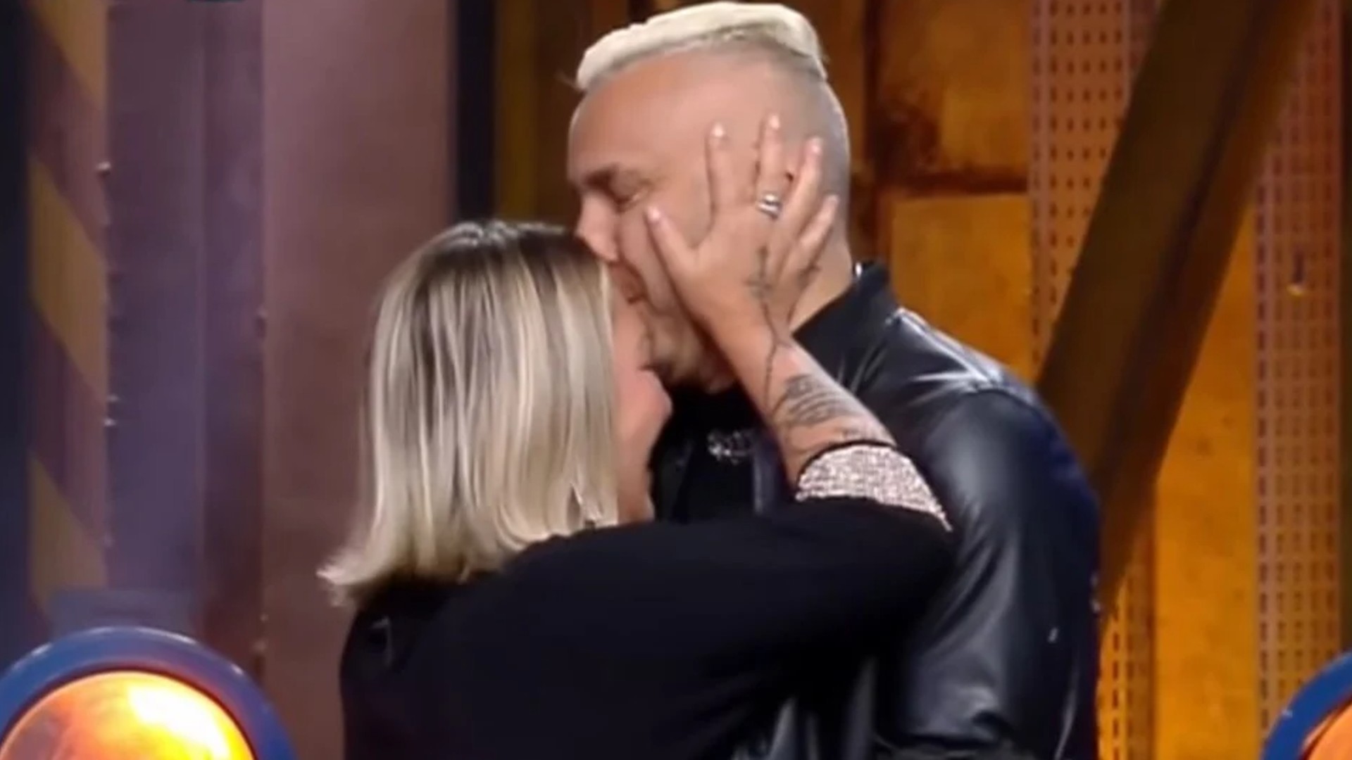 Claudia Baronesa e Rogério no Power Couple (Reprodução/PlayPlus)