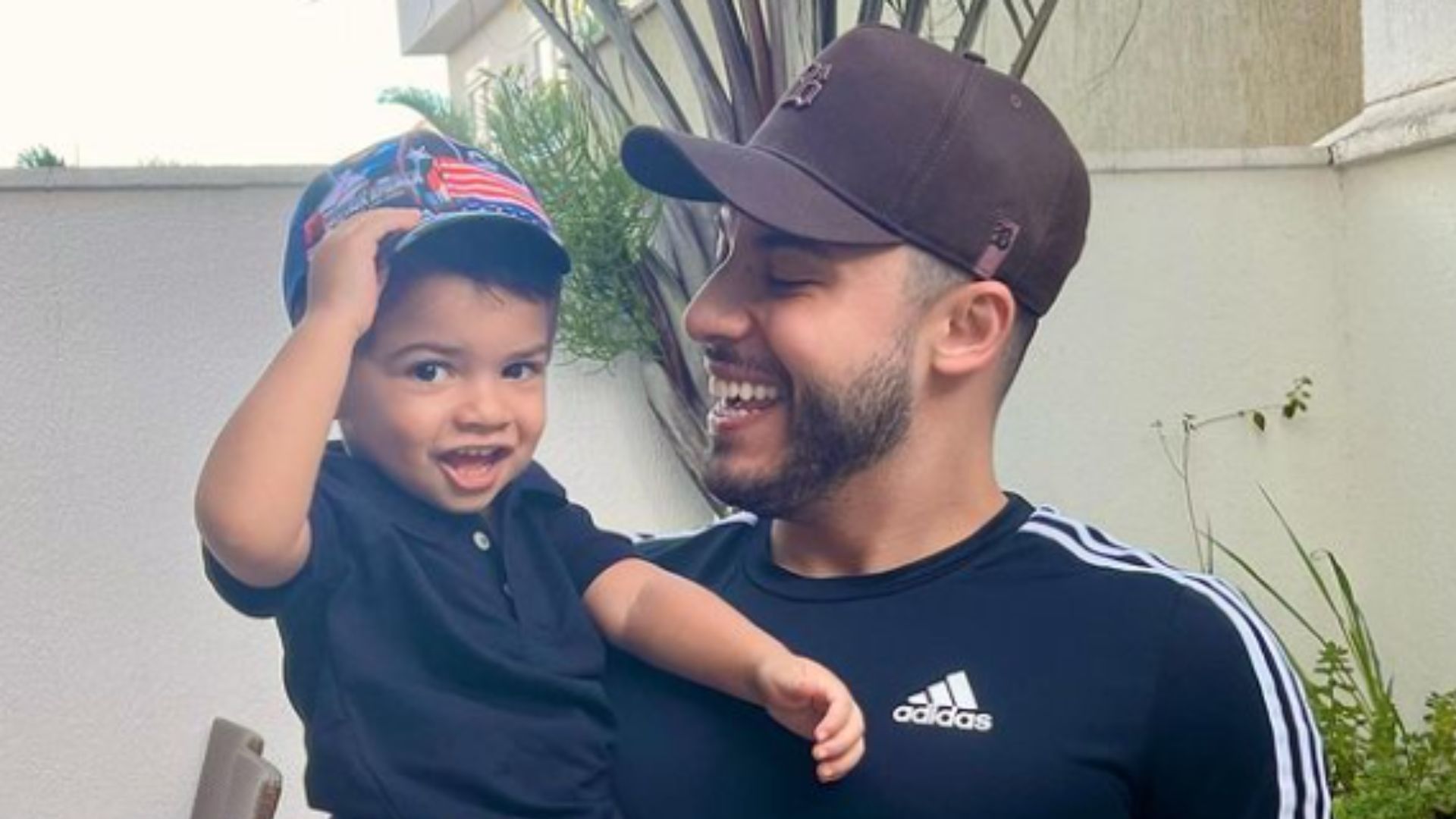 Murilo Huff com o Leo, filho dele com Marília Mendonça. Reprodução/Instagram