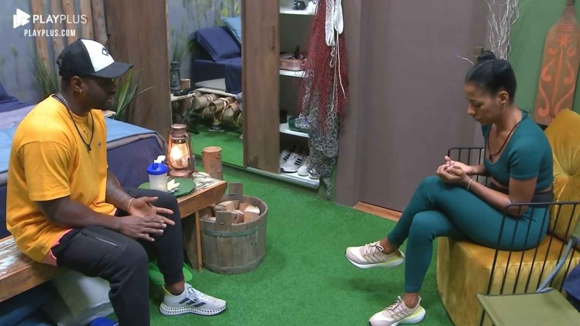 Bruno e Michele conversam sobre votos no Power Couple (Reprodução/PlayPlus)