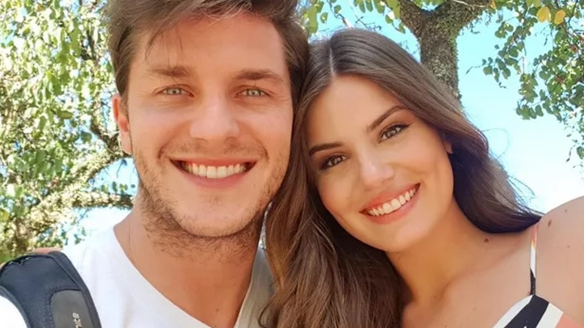 Klebber Toledo e Camila Queiroz