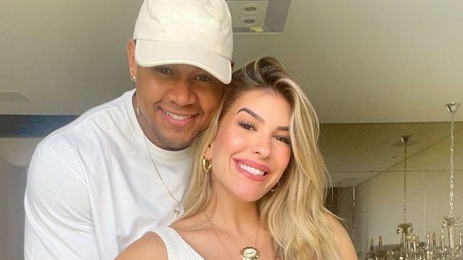 Léo Santana e Lore Improta