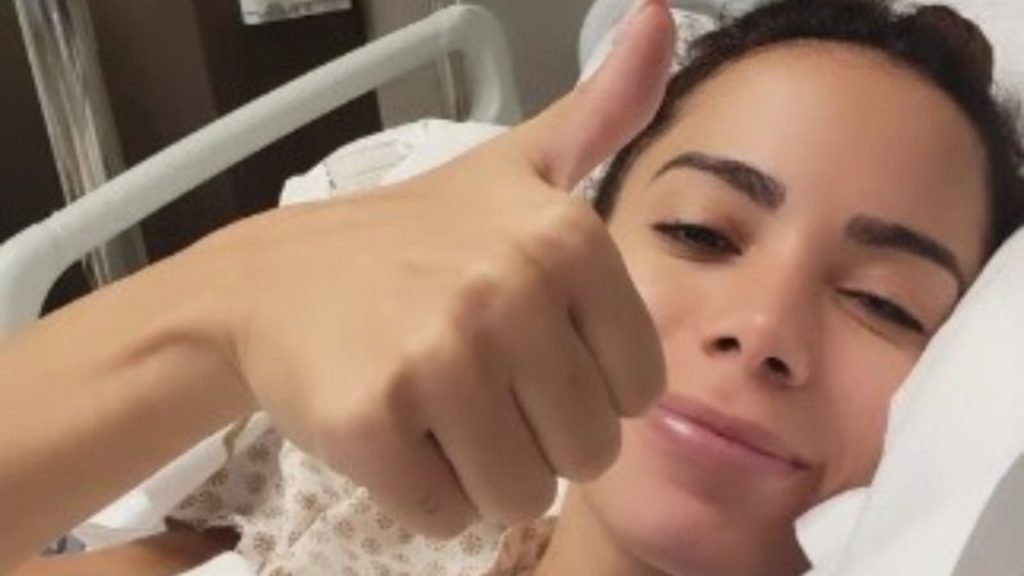 Anitta desabafa após cirurgia (Reprodução/Twitter)
