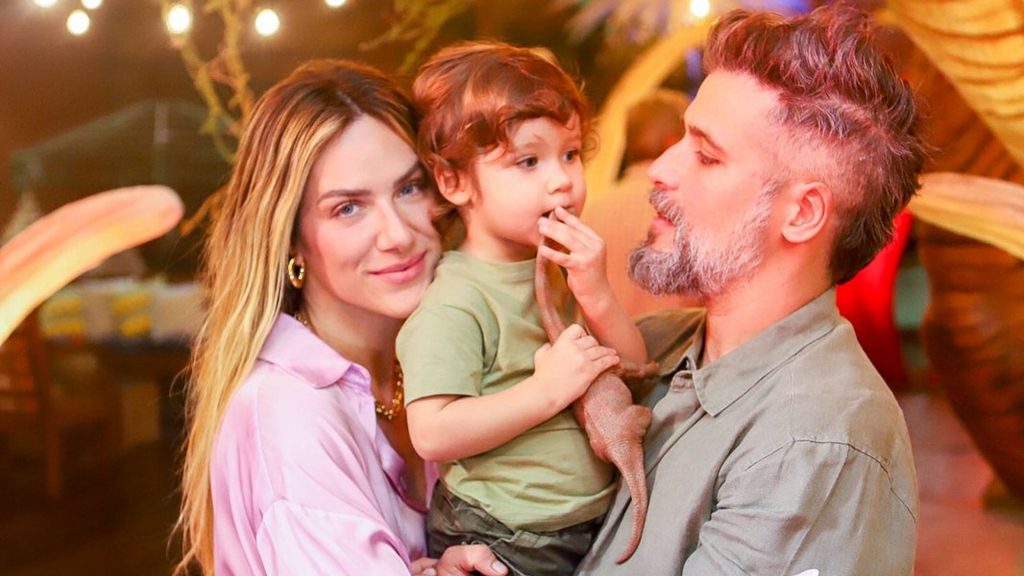 Giovanna Ewbank e Bruno Gagliasso comemoraram 2 anos do filho, Zyan - (Créditos: Divulgação / Larissa Joyce)