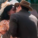 Beijo entre Emilia e Enrico - Crédito: Reprodução/ TV Globo