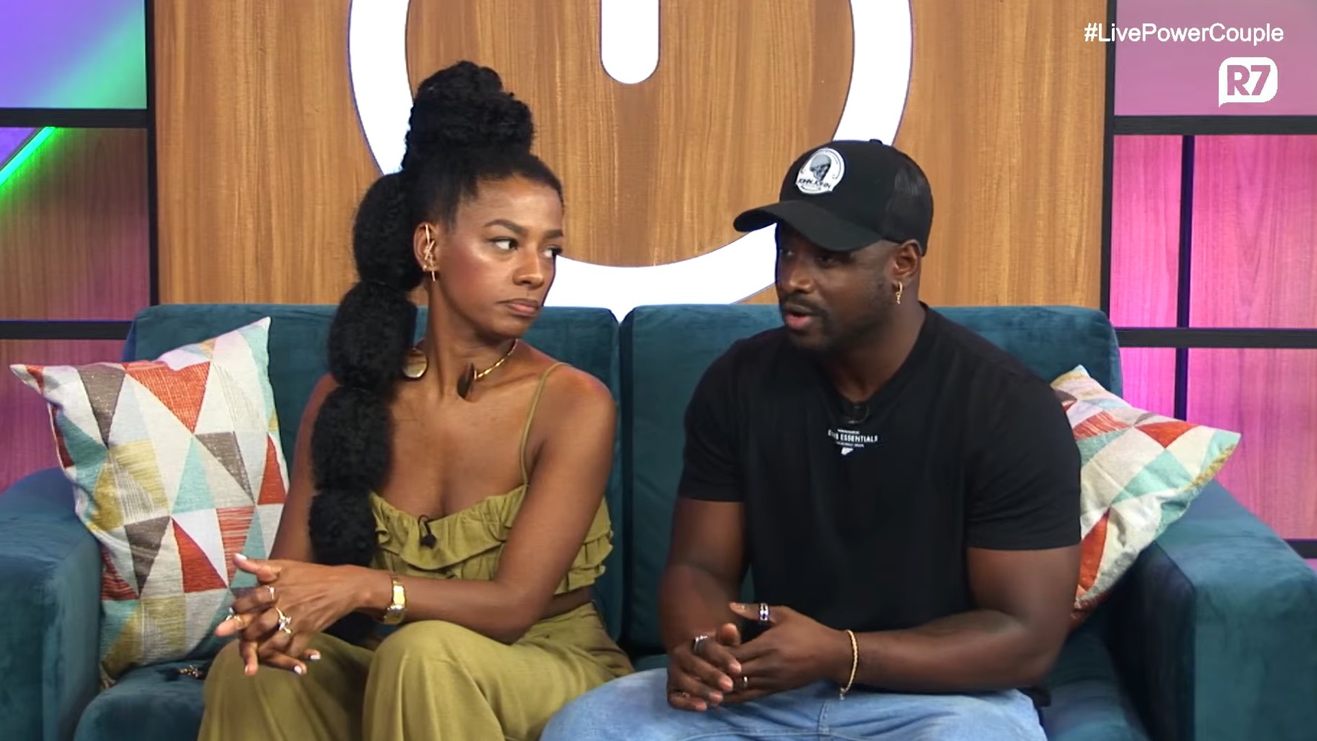 Michele e Bruno Passa em live no R7 (Reprodução/Record TV)