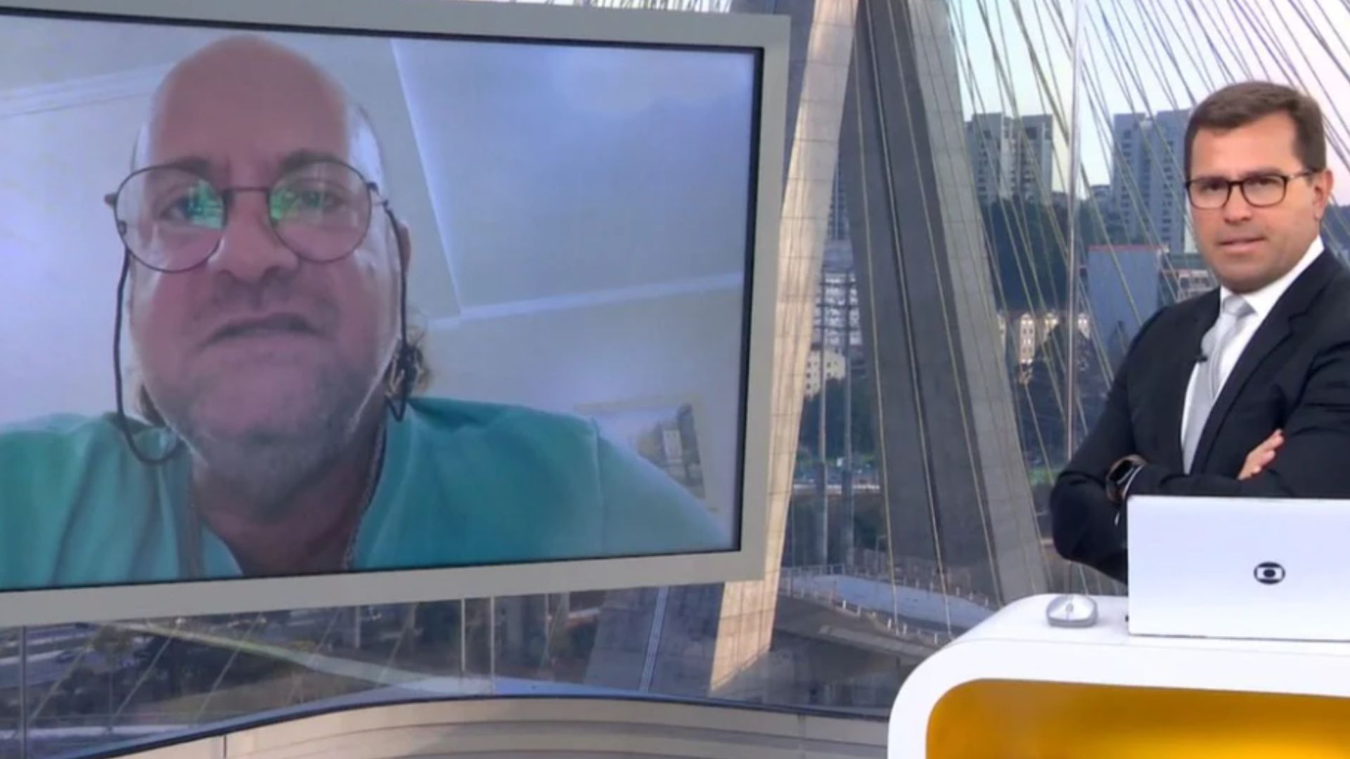 Derico Sciotti se emociona ao falar de Jô Soares. Foto: Globo