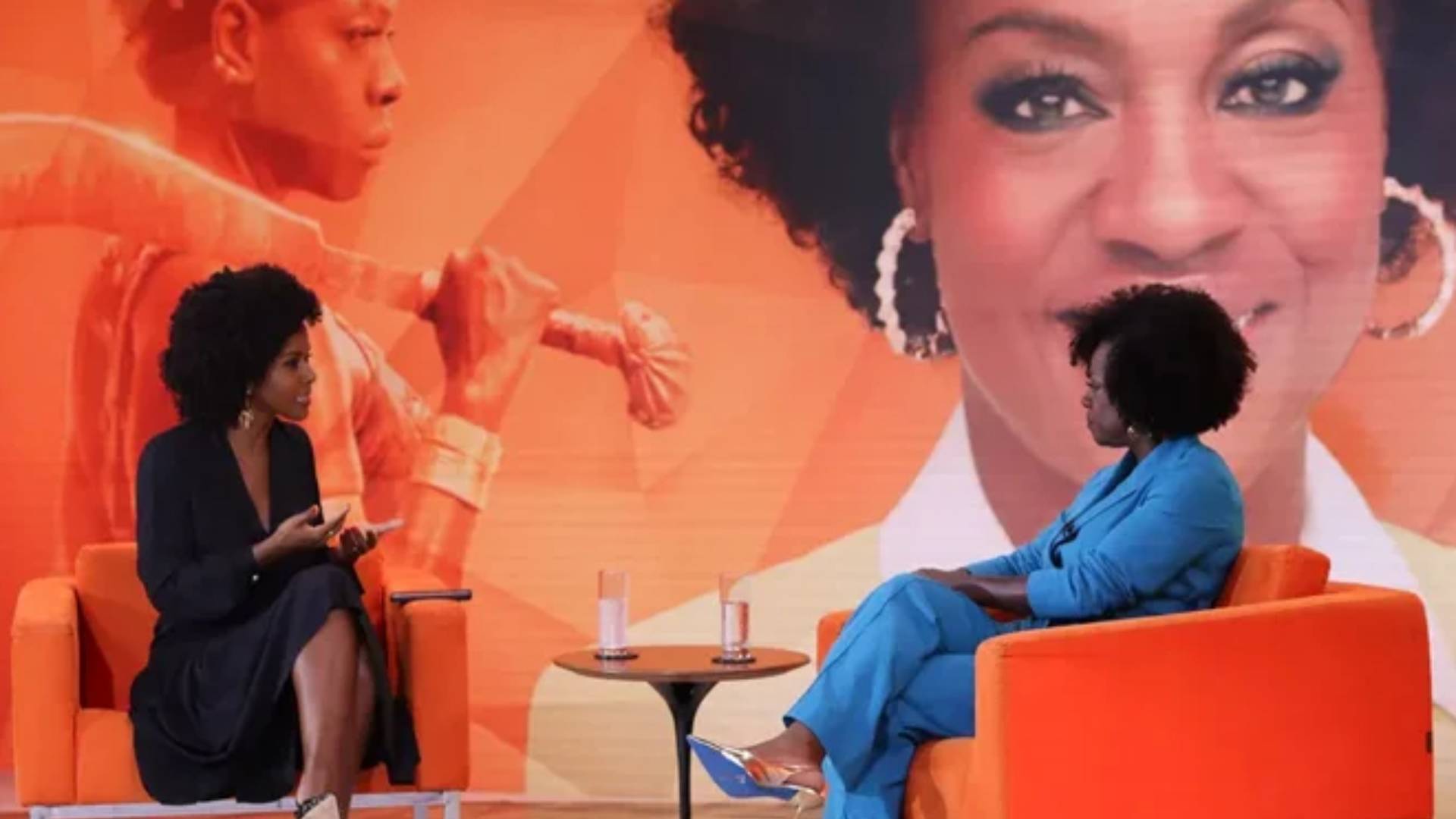 Maju Coutinho e Viola Davis no palco do “Fantástico’. (Foto: Lethicia Amâncio/Fantástico)