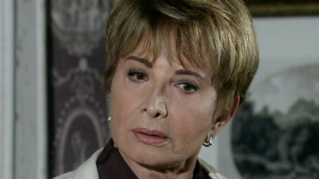 Irene (Glória Menezes) em 'A Favorita' (Reprodução/TV Globo)