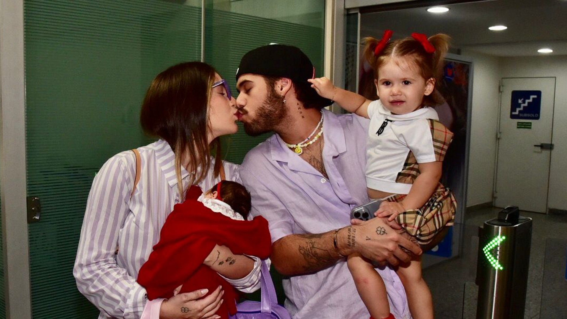 Virginia Fonseca e Zé Felipe com a Maria Flor e Maria Alice