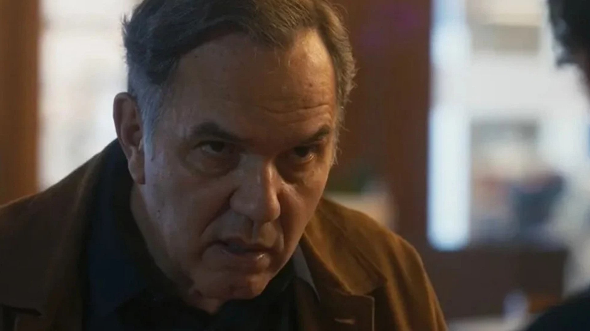 Guerra (Humberto Martins) em Travessia