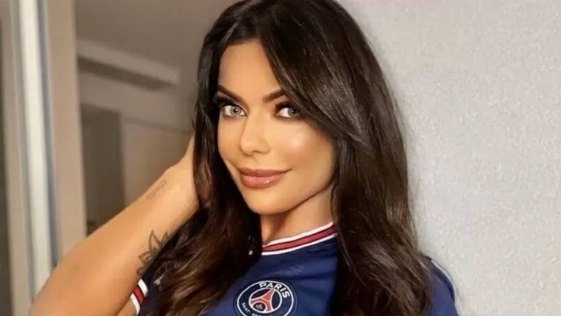 Suzy Cortez tem tatuagem em homenagem a Messi Imagem: Reprodução/Instagram