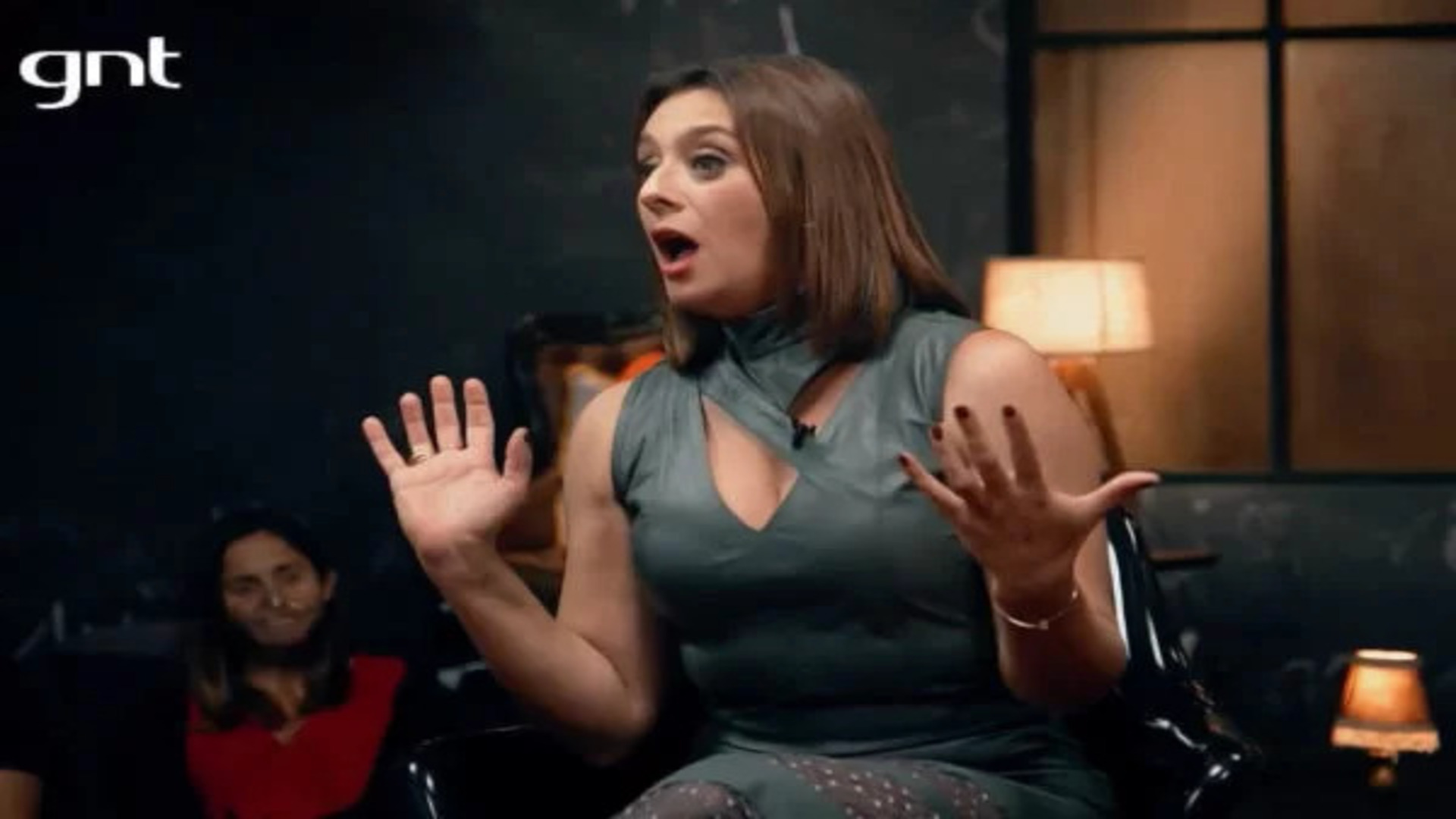 Cátia Fonseca no programa 'Que História É Essa, Porchat?' - (Crédito: Divulgação/GNT)