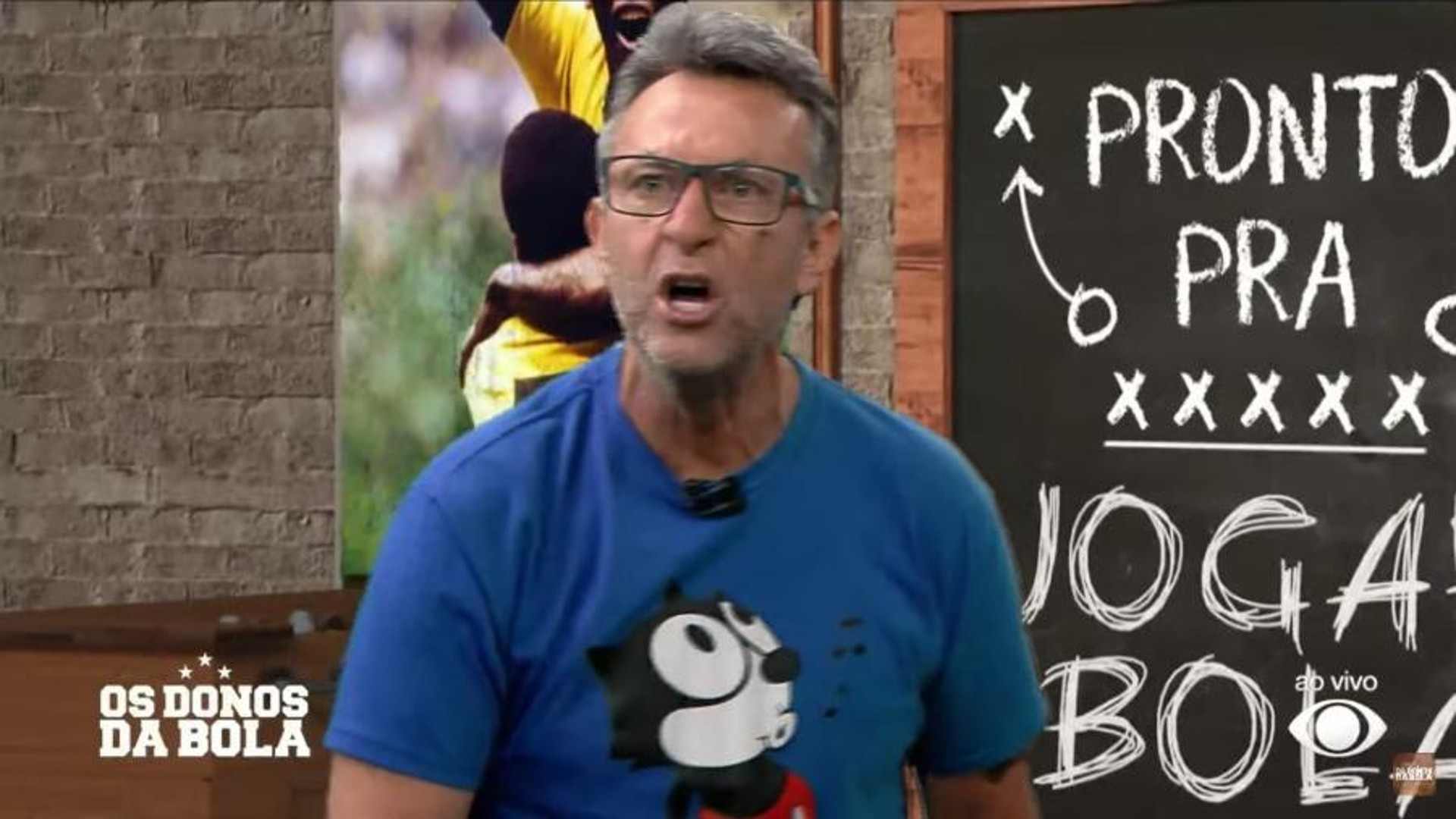 Neto surta ao vivo e ataca Tite após eliminação do Brasil na Copa: 'Burro'