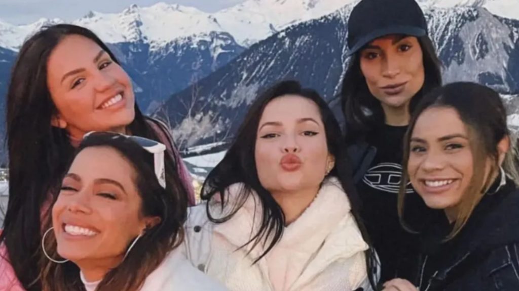 Vivi, Anitta, Juliette, Bianca e Lexa. Reprodução/Instagram
