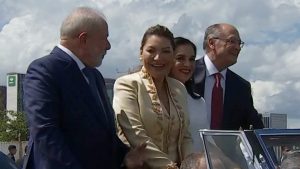 Lula, Janja, Lú e Geraldo Alckmin durante posse (Reprodução/TV Globo)