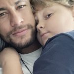 Neymar e filho. (Reprodução/Instagram)