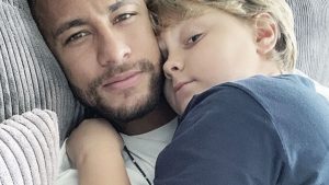 Neymar e filho. (Reprodução/Instagram)