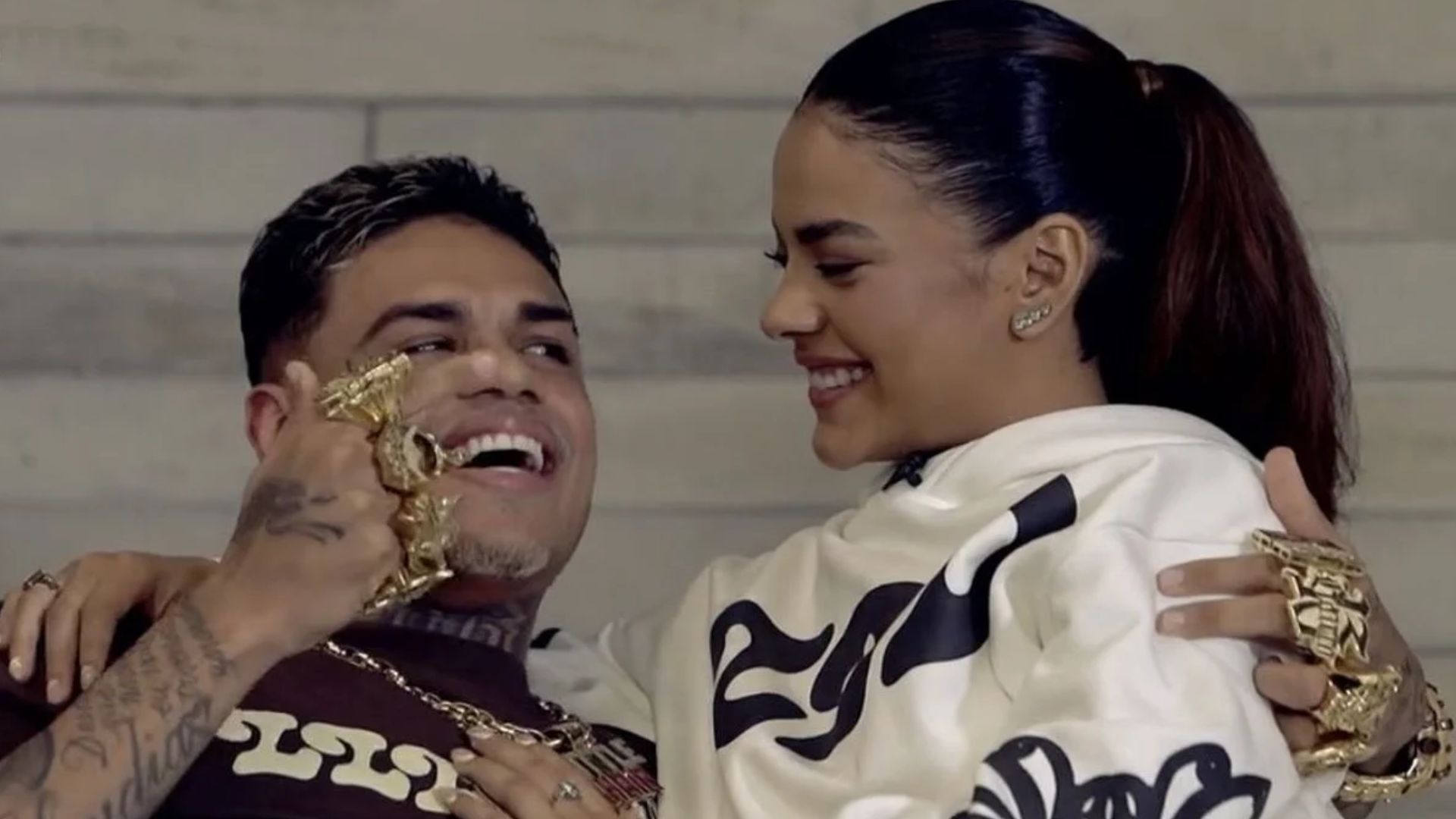 MC Cabelinho e Bella Campos no Fantástico. Foto: Reprodução/Globo
