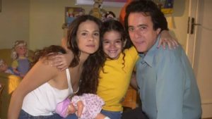 Vanessa Gerbelli, Bruna Marquezine e Tony Ramos em 'Mulheres Apaixonadas'. Reprodução/TV Globo