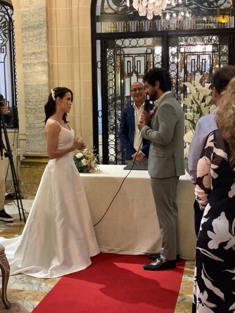 Pérola Faria se casa com Mario Bregieira no Rio de Janeiro