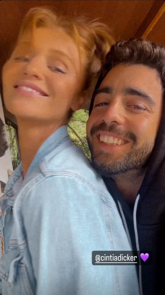 Cíntia Dicker e Pedro Scooby aparecem juntos após polêmica de traição
