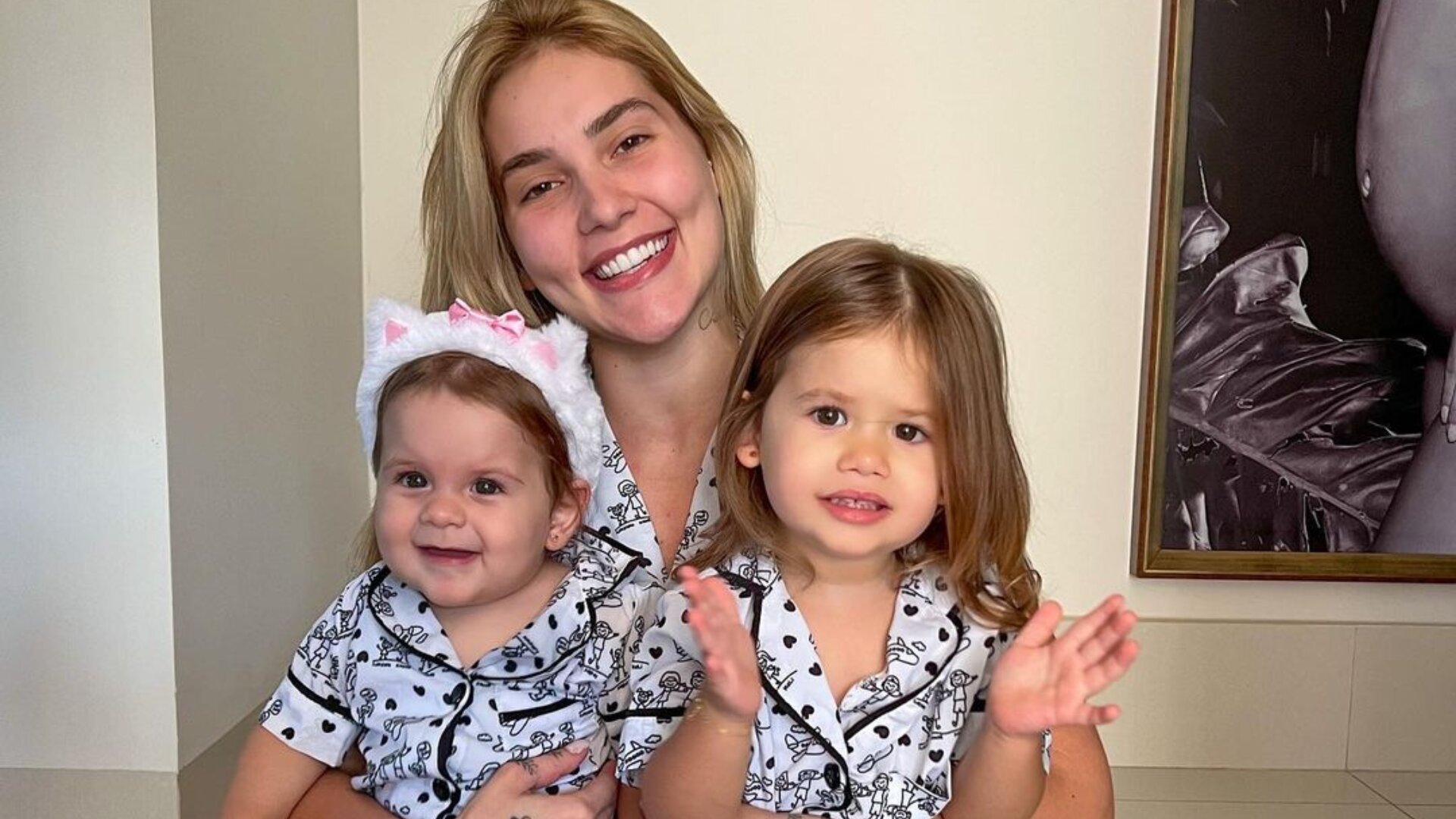 Virginia Fonseca e filhas, Maria Alice e Maria Flor