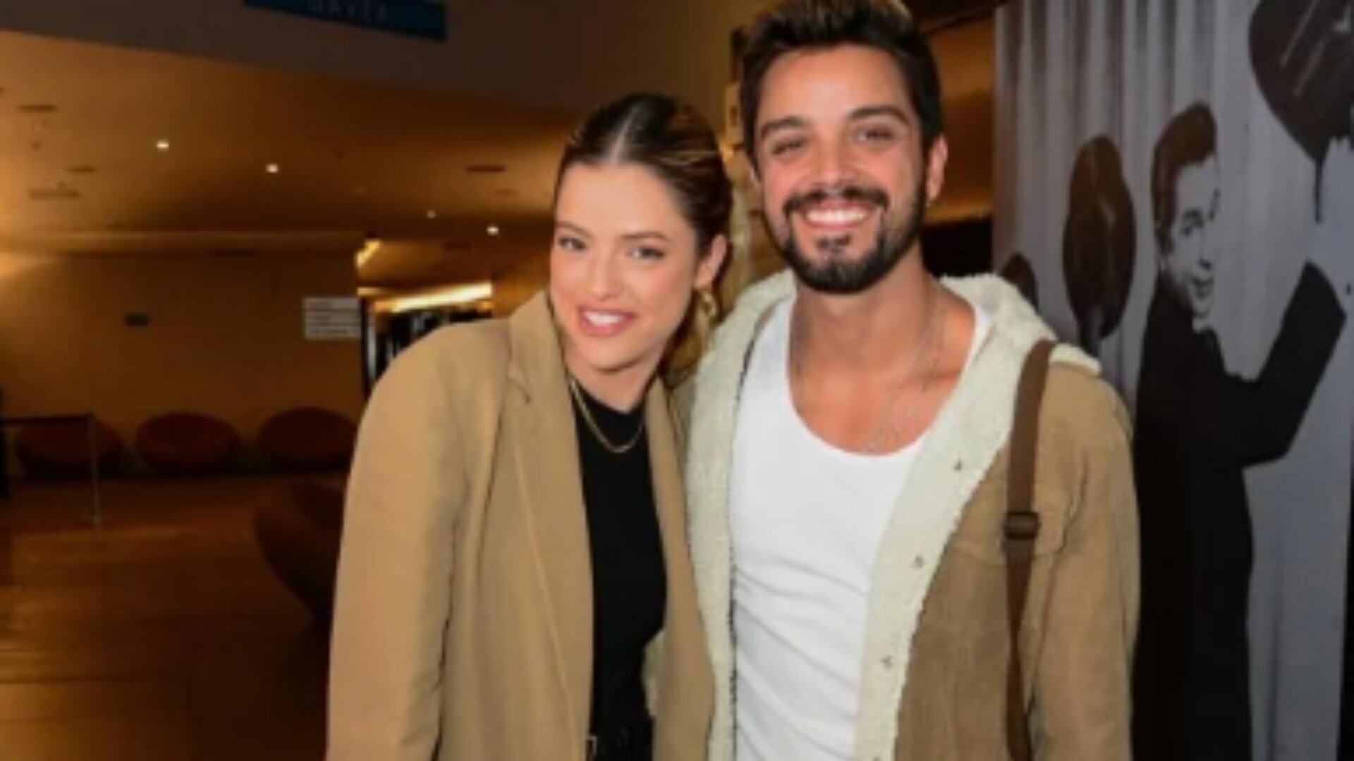 Agatha Moreira e Rodrigo Simas
