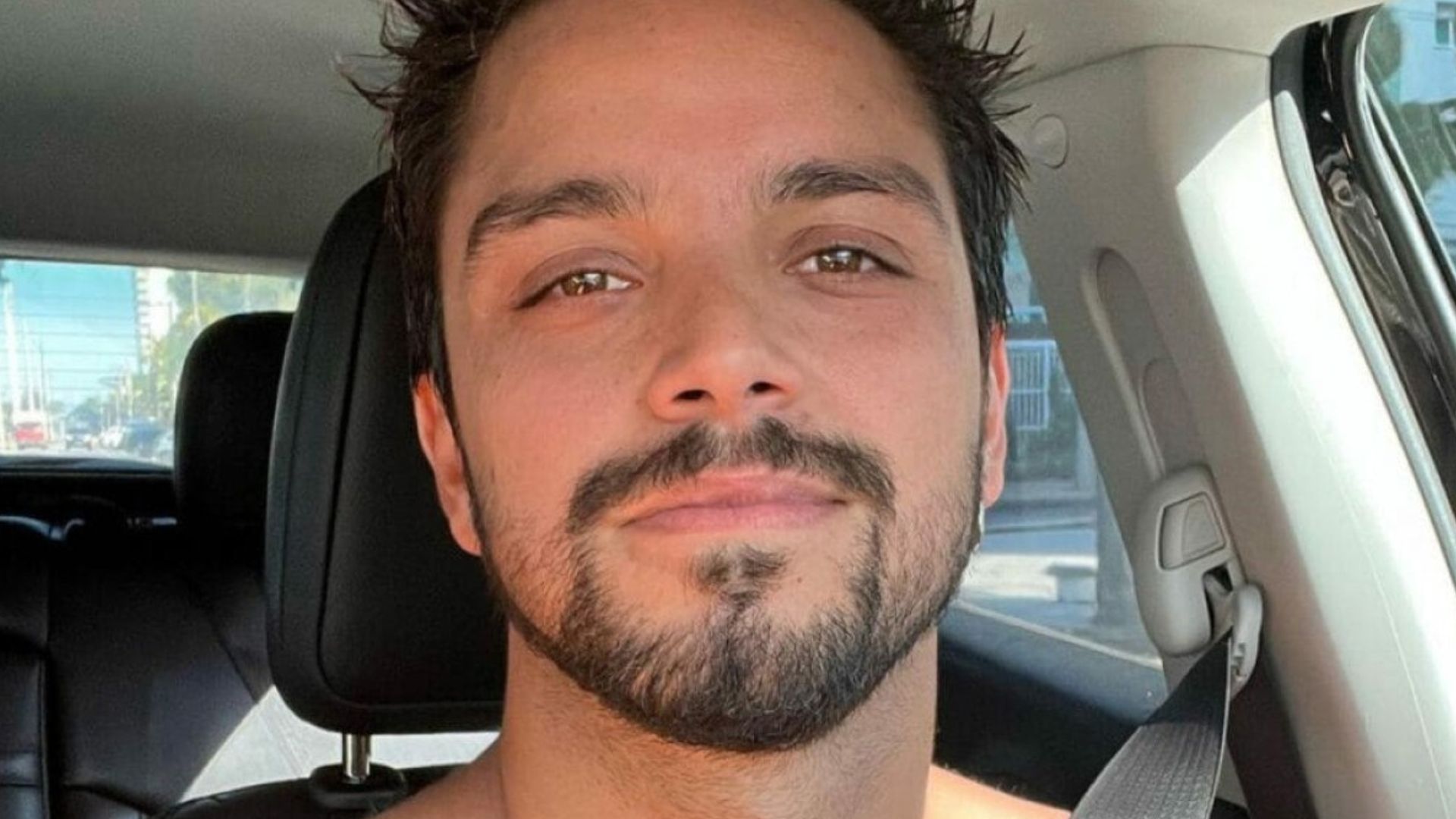 Rodrigo Simas. Reprodução/Instagram