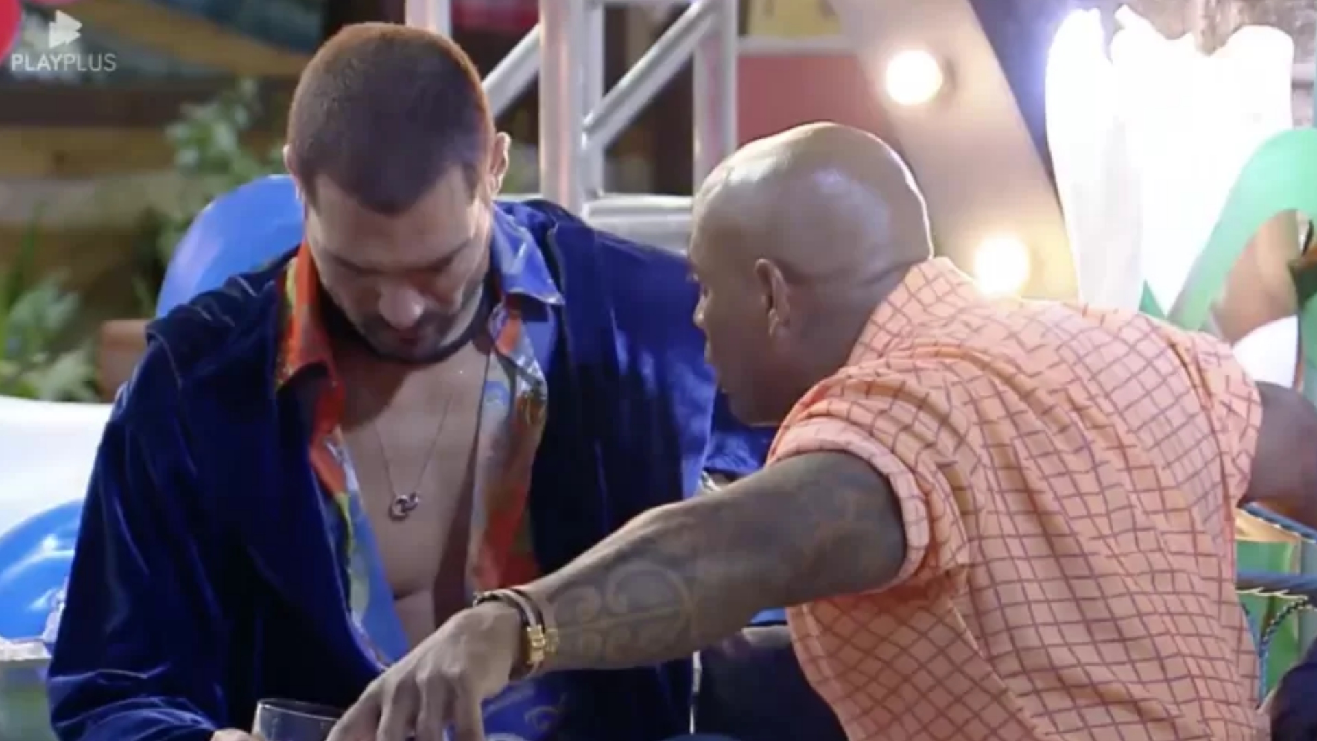 Shay e Cezar Black (PlayPlus)