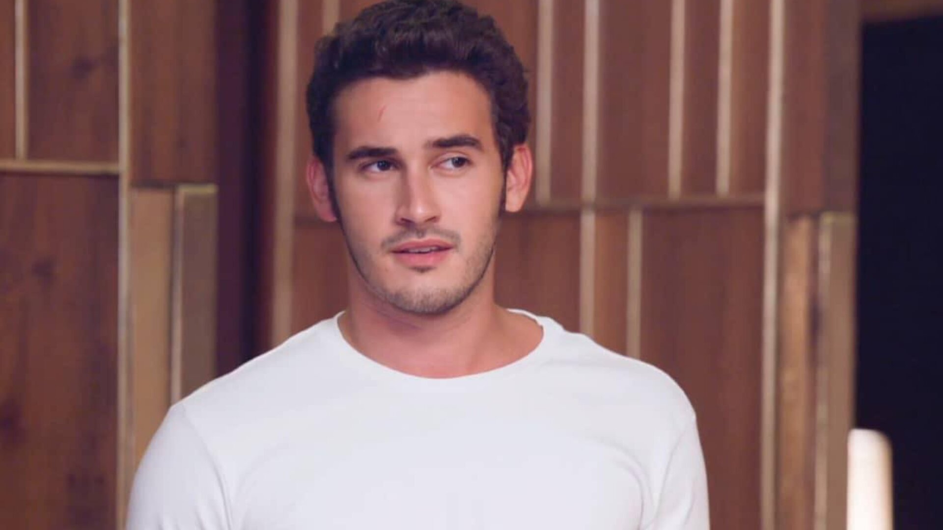 Giovanni (Filipe Bragança) em 'Elas por Elas'
