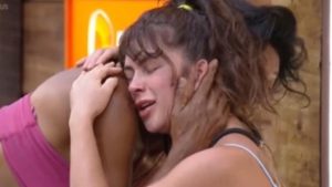Márcia Fu e Nadja em 'A Fazenda 15'