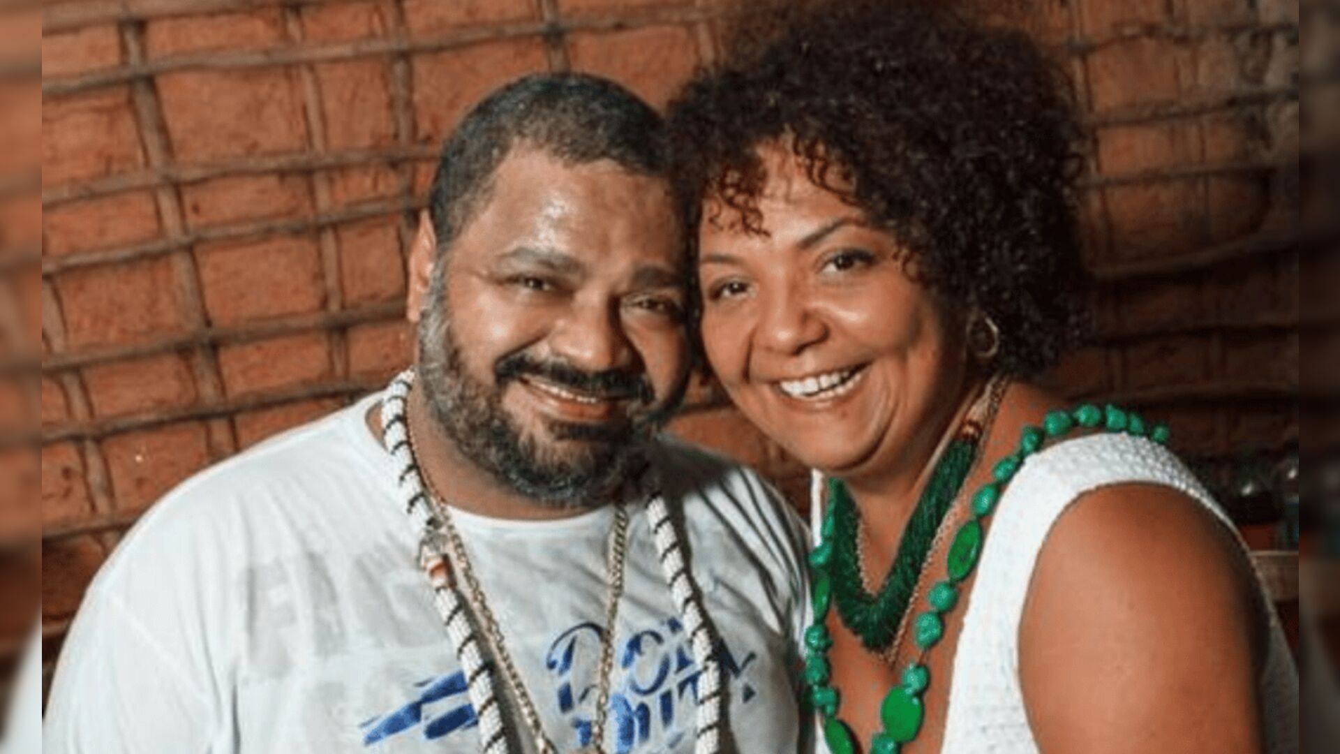 Arlindo Cruz e a esposa - Reprodução/Instagram