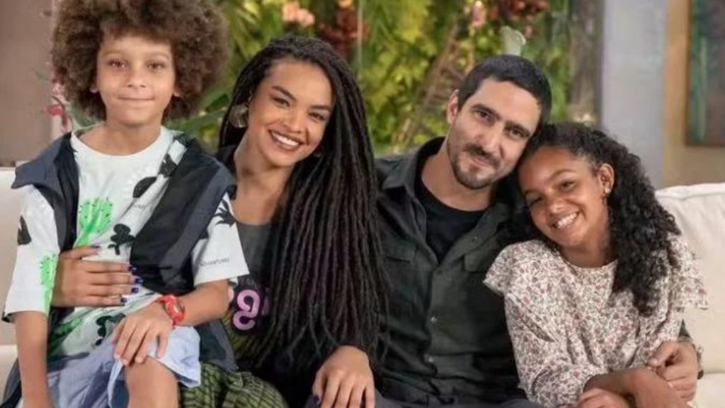Pudim,Paulina, Tom e Laurinha em 'Família é Tudo' - Reprodução/TV Globo