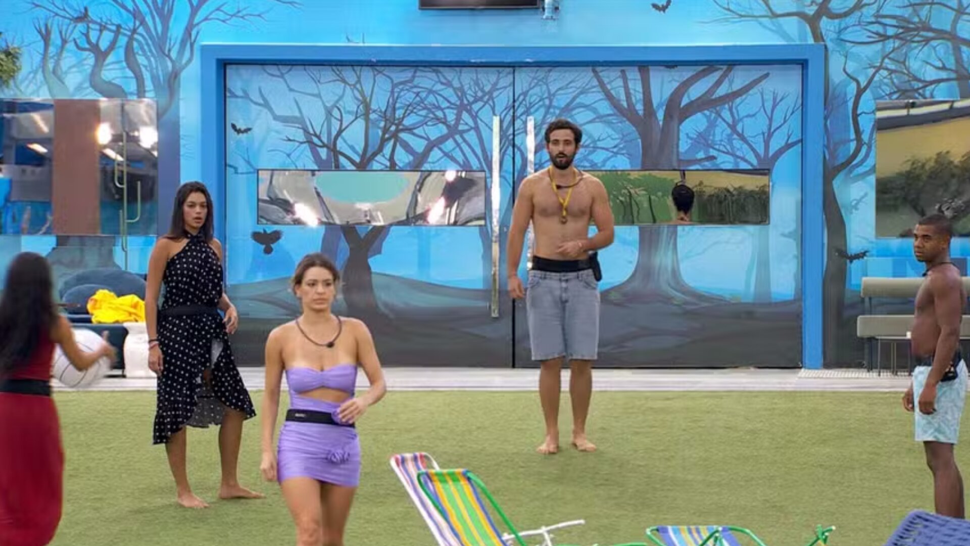 Beatriz se irrita em brincadeira com Isabelle, Alane, Matteus e Davi no 'BBB 24'