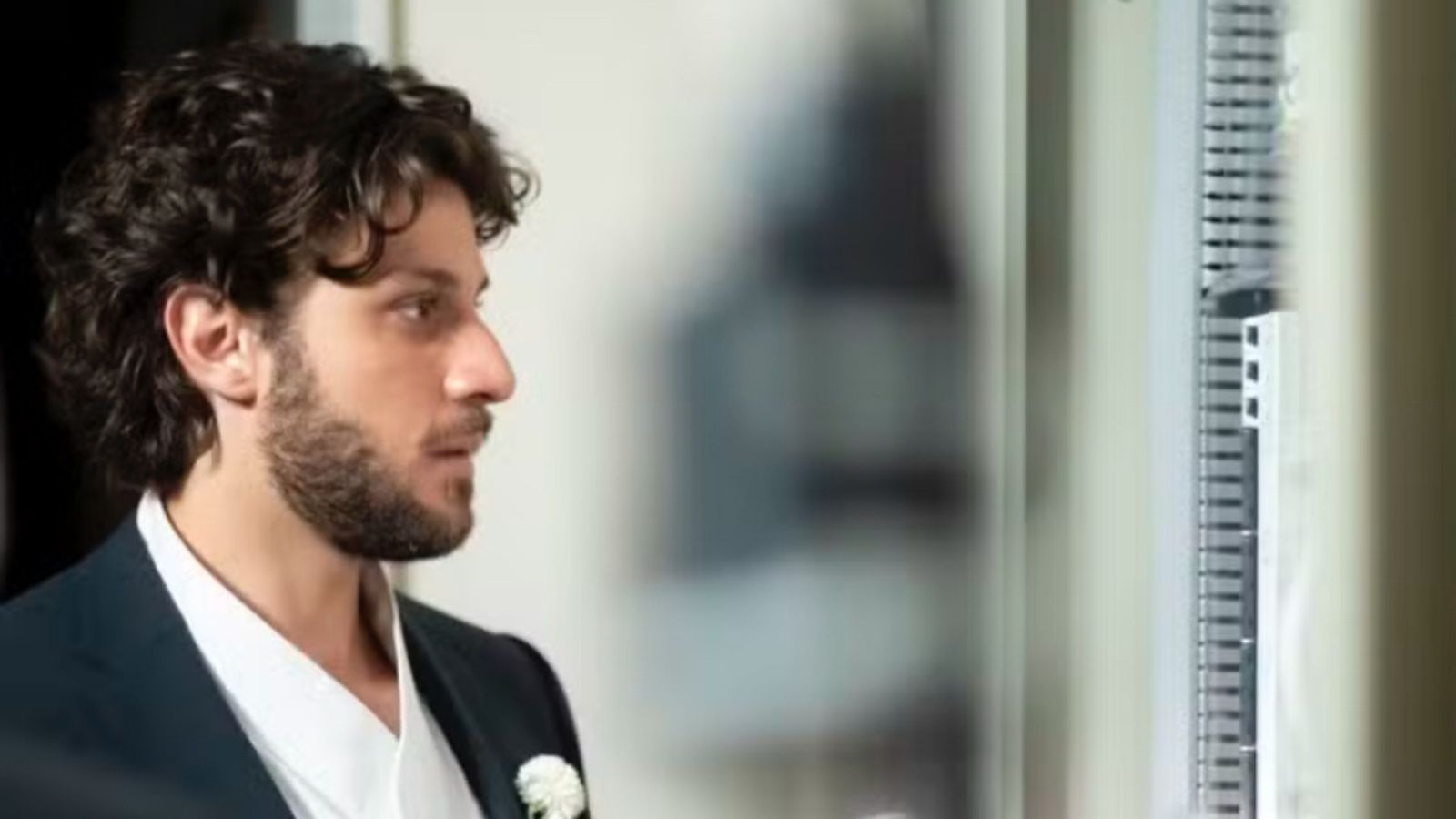 Mavi (Chay Suede) em "Mania de Você" - Reprodução/Globo