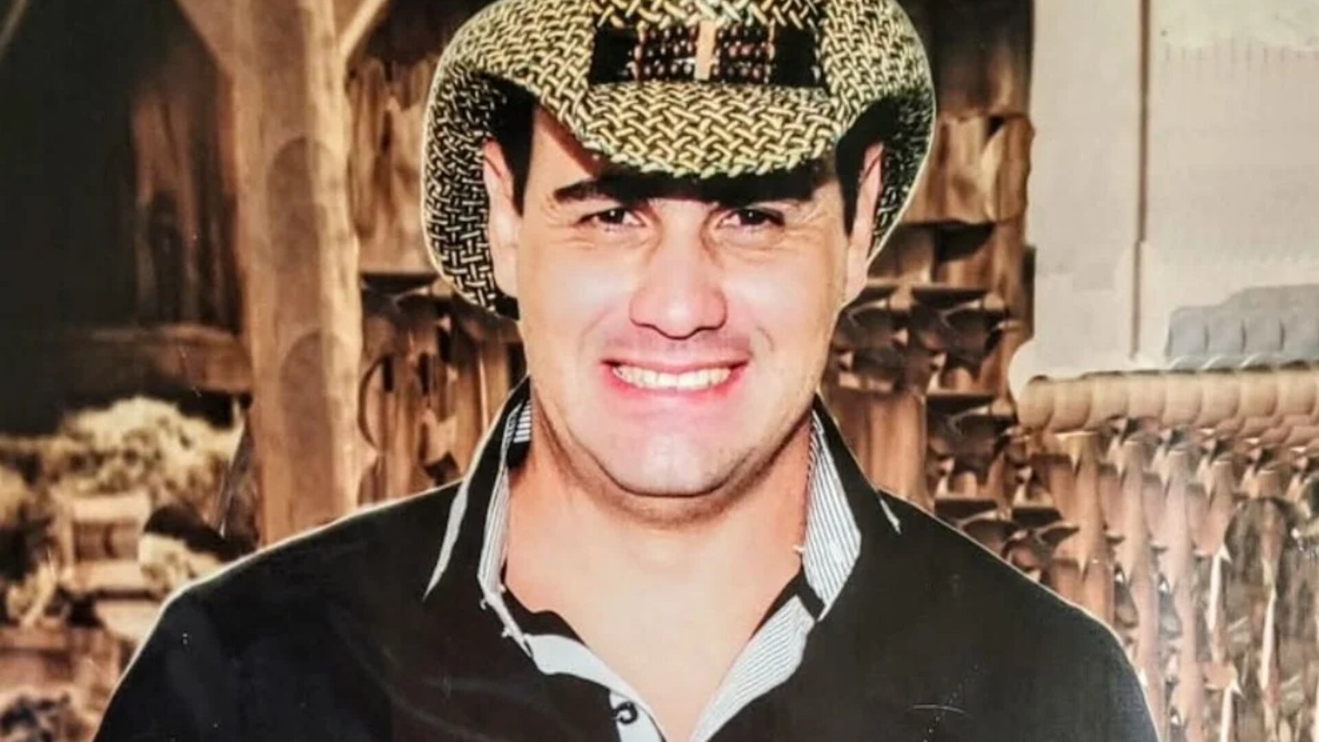 Cantor sertanejo Eduardo de Arruda Pascoalotte